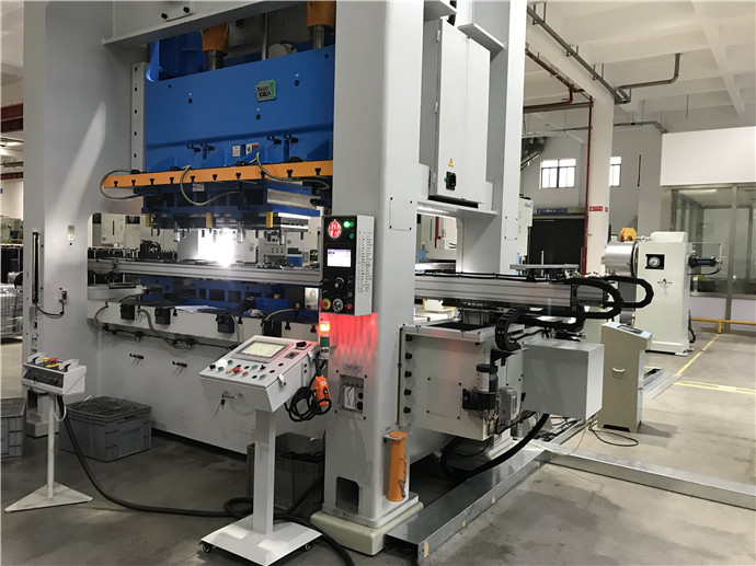 沖壓機(jī)械手為什么能夠得到普遍使用？