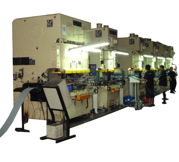 連桿式機械手：高效、穩(wěn)定、安全，沖壓加工行業(yè)的理想選擇