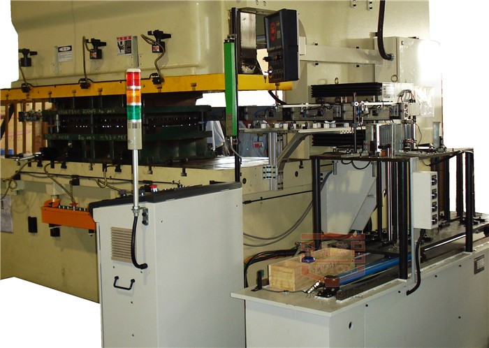 單機多工位機械手有哪些工作原理？